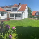 Rent 2 bedroom house of 461 m² in Beersel