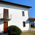 Rent 5 bedroom house of 180 m² in Fenegrò