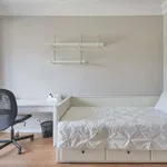 Rent a room in lisbon