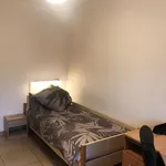 Miete 5 Schlafzimmer wohnung von 105 m² in Cologne