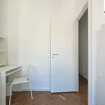 Rent 16 bedroom apartment in Lisbon