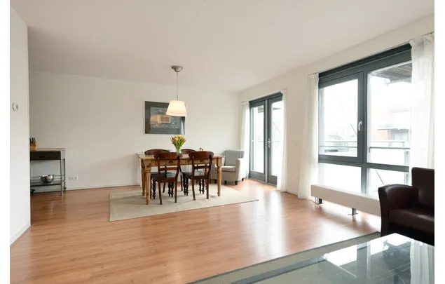 Huur 3 slaapkamer appartement van 85 m² in Zeeheldenkwartier