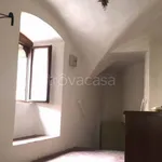 Affitto 5 camera appartamento di 125 m² in Firenze