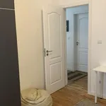 Rent a room of 150 m² in lisbon