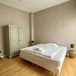 Miete 4 Schlafzimmer wohnung von 72 m² in Leipzig