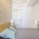 Rent a room in lisbon