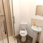 Rent 5 bedroom apartment in Leicester