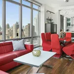 Rent 3 bedroom apartment of 274 m² in New York City