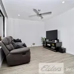 Rent 3 bedroom house in Waikiki