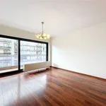 Rent 3 bedroom apartment in Koekelberg