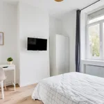 Appartement de 99 m² avec 5 chambre(s) en location à Lille