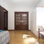 Rent a room of 210 m² in madrid