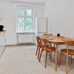 Rent a room of 100 m² in Berlin