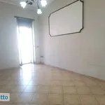 Affitto 2 camera appartamento di 70 m² in Naples