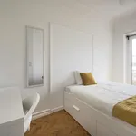 Rent 9 bedroom apartment in Lisbon