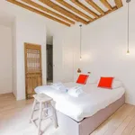 Rent 1 bedroom apartment of 44 m² in paris