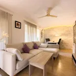 Rent 3 bedroom apartment in barcelona