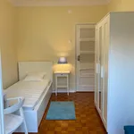 Rent 4 bedroom apartment in Lisbon