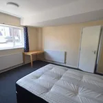 Rent 4 bedroom apartment in West Midlands