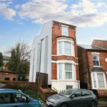 Rent 6 bedroom house in East Midlands