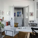 Appartement de 124 m² avec 3 chambre(s) en location à Paris