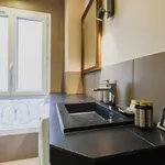 Rent 1 bedroom apartment of 37 m² in Paris