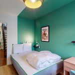 Rent a room of 107 m² in Lille