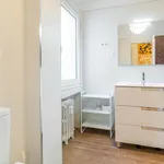 Rent a room of 130 m² in Madrid