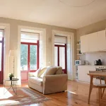 Rent 2 bedroom apartment of 60 m² in Porto