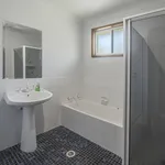 Rent 3 bedroom house in Bomaderry