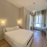 Rent 6 bedroom apartment of 85 m² in Milan