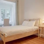 Rent a room in lisbon