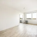 Rent 3 bedroom apartment in Praha 8