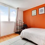 Rent a room in paris