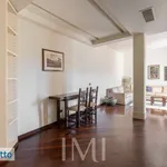 Rent 2 bedroom apartment of 85 m² in Milan