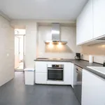 Rent a room of 170 m² in madrid