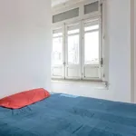 Rent a room in lisbon