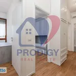 Affitto 5 camera appartamento di 114 m² in Rome