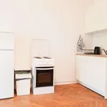 Rent a room of 150 m² in berlin