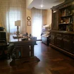 Rent 5 bedroom apartment of 165 m² in Reggio di Calabria