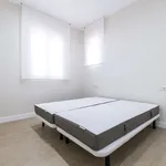 Rent 3 bedroom apartment of 130 m² in madrid