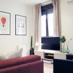 Rent 4 bedroom apartment of 75 m² in Madrid