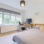 Rent 2 bedroom apartment in Guildford