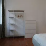 Rent a room in lisbon