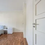 Rent a room in lisbon