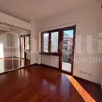 Rent 4 bedroom apartment of 145 m² in Rome