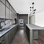 Rent 3 bedroom apartment of 1891 m² in Manhattan