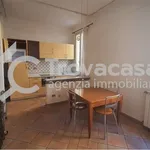 Affitto 2 camera appartamento di 52 m² in Modena