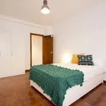 Rent a room of 110 m² in madrid