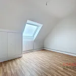 Appartement de 85 m² avec 4 chambre(s) en location à LESNEVENT